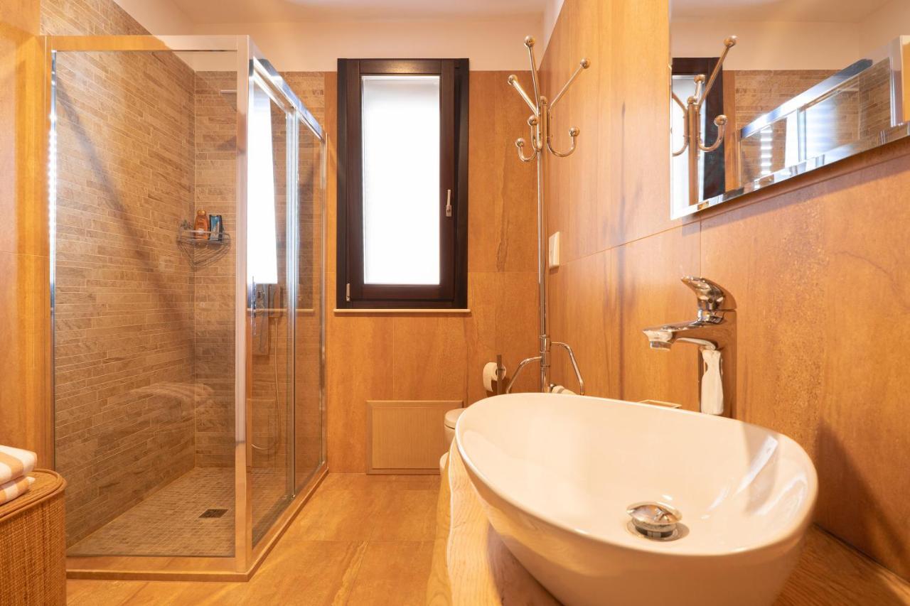 Intera Villa Ad Uso Esclusivo Con 2 Bagni 4 Camere Da Letto,Garage,Giardino,Area Fitness,Lavatrice,Wifi Tuglie Exterior foto