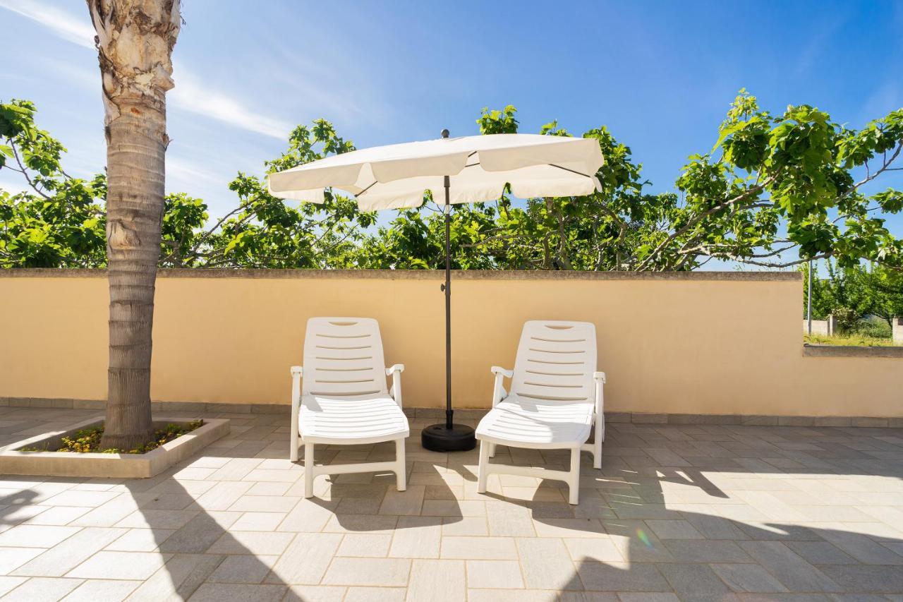 Intera Villa Ad Uso Esclusivo Con 2 Bagni 4 Camere Da Letto,Garage,Giardino,Area Fitness,Lavatrice,Wifi Tuglie Exterior foto