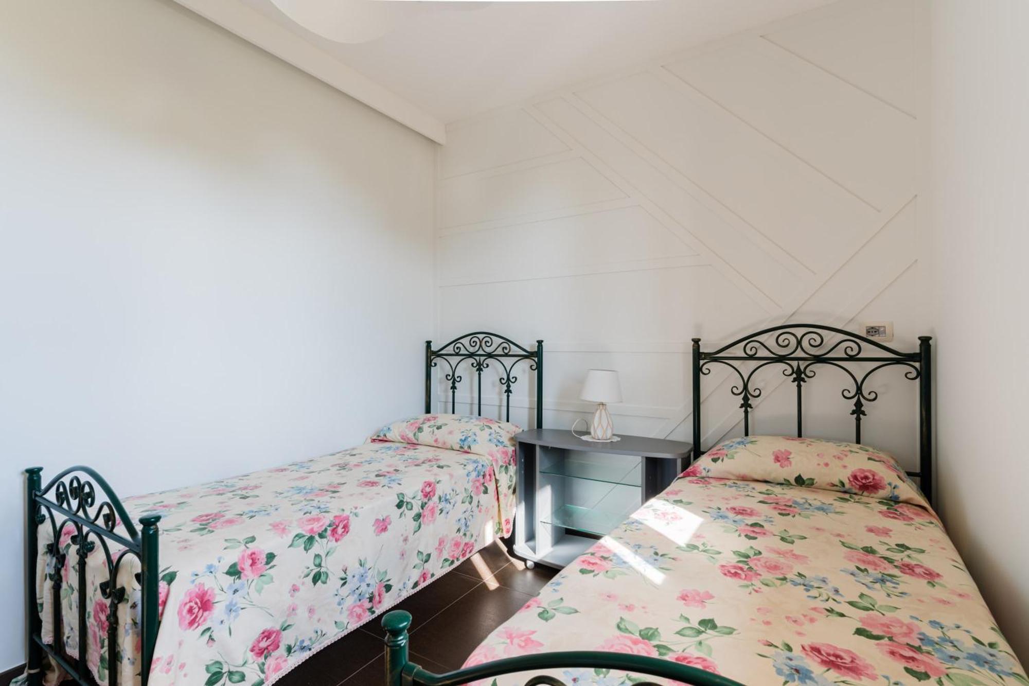 Intera Villa Ad Uso Esclusivo Con 2 Bagni 4 Camere Da Letto,Garage,Giardino,Area Fitness,Lavatrice,Wifi Tuglie Exterior foto